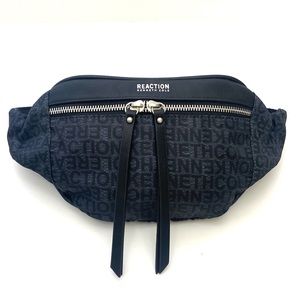 Reaction Kenneth Cole UNISEX Black Signature Belt Bag/Fanny Pack